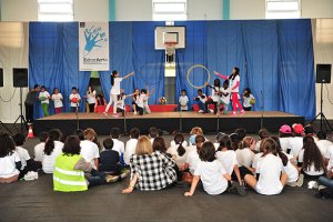 O Ministério da Educação não dá resposta perante as interpelações de várias entidades sobre o atraso dos salários nas AEC