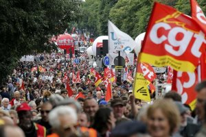 A CGT avisou o governo que o artigo 49.3 não vai parar o «movimento social»