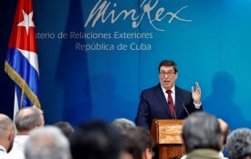 Cuba: romper o bloqueio com investimento estrangeiro e defendendo o socialismo