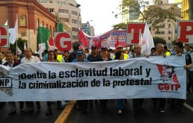 Trabalhadores peruanos mobilizaram-se contra reforma laboral «neo-esclavagista»