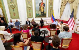 Maduro reconhece trabalho dos defensores da Embaixada venezuelana nos EUA