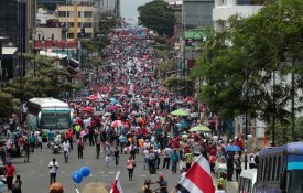 Trabalhadores denunciam lei anti-greve aprovada na Costa Rica