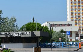 Trabalhadores das cantinas do Hospital de Coimbra confrontam ministra da Saúde