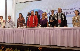Mulheres de todo mundo unidas em Caracas contra o imperialismo