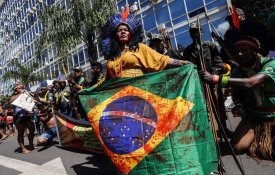 Indígenas desbloqueiam rodovia após protesto contra assassinatos no Maranhão