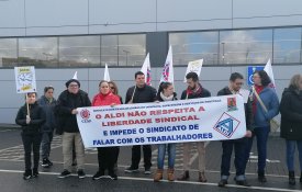 Trabalhadores do Aldi denunciam falta de liberdade sindical 