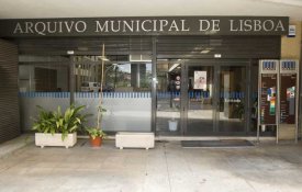 Trabalhadores exigem solução urgente para o Arquivo Municipal de Lisboa