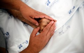 Portugal vê eutanásia aprovada