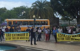 Taxistas da Madeira em protesto contra «lei Uber»