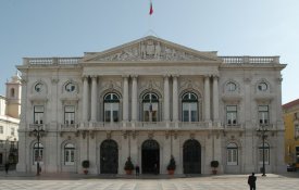 Câmara de Lisboa aprova regionalização 