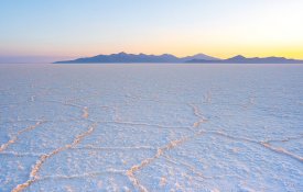 Bolívia consolida processo de industrialização do lítio com acordos