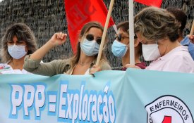 Enfermeiros do Algarve protestam contra bloqueio dos salários