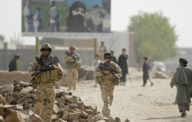 Tropas australianas assassinaram civis e prisioneiros afegãos, reconhecem chefias