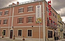  Hotel Meira quer encerrar restaurante: seis postos de trabalho em risco