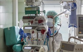 CHULC funciona com «recurso sistemático» a trabalho extraordinário