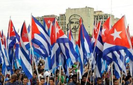 Conselho Mundial da Paz ao lado de Cuba, contra ingerência dos EUA