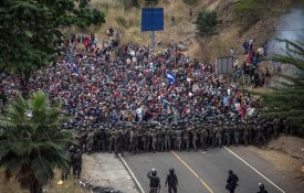 Migrantes hondurenhos fortemente reprimidos na Guatemala