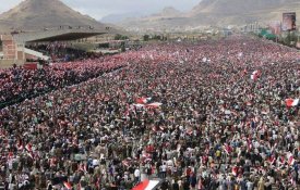  Grandes manifestações no Iémen contra a guerra de agressão saudita