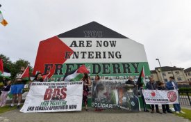 Mil artistas irlandeses comprometem-se a não branquear os crimes de Israel