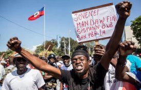 Continuam os protestos contra o governo no Haiti