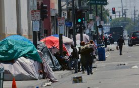 Quase 600 mil pessoas sem habitação nos Estados Unidos