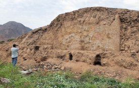 Descoberto no Peru mural pré-hispânico com 3200 anos