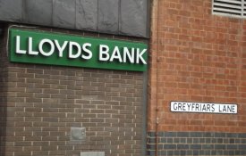  Banco Lloyds aumenta os lucros e elimina 3000 postos de trabalho