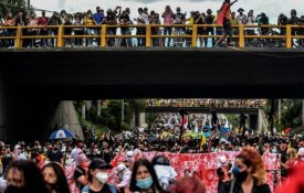  Prossegue na Colômbia a paralisação nacional contra a reforma tributária