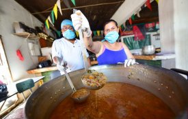 Milhares de famílias no Uruguai recorrem ao apoio alimentar em tempos de pandemia