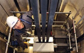 Thyssenkrupp Elevadores tem que responder aos trabalhadores