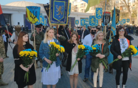 Extrema-direita ucraniana celebrou aniversário de divisão nazi no centro de Kiev