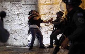  Israel intensifica os raides e prende 60 palestinianos em três dias