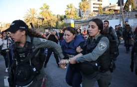  Jornalista detida quando cobria protestos em Jerusalém