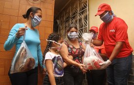 Bloqueio dos EUA ataca direito dos venezuelanos à alimentação