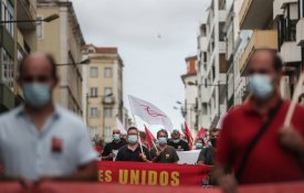 Redução do emprego foi expressiva nos transportes e comunicações