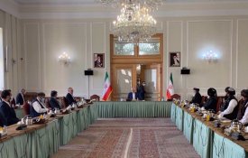 Teerão promove diálogo entre afegãos