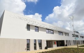 Centro de Saúde de Algueirão-Mem Martins: «Edifício novo, problemas velhos»