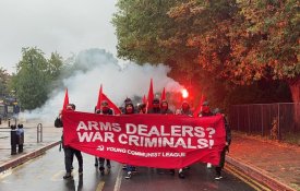 Protestos marcaram a grande feira do armamento em Londres