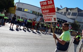 Trabalhadores da Saint-Gobain vão realizar marcha até ao Ministério da Economia