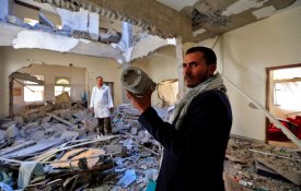 Coligação saudita continua a bombardear a capital do Iémen