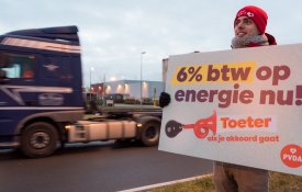Partido do Trabalho da Bélgica intensifica campanha para baixar a conta da luz