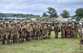 Diálogo, dissolução da NATO e fim de manobras belicistas, para garantir a paz