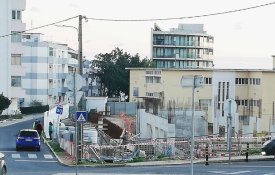  Vão ser retomadas as obras na Escola Rodrigues Soromenho, em Sesimbra