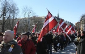 Marcha em honra dos colaboracionistas nazis voltou à capital da Letónia