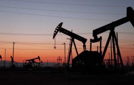 Empresas petrolíferas dos EUA «beneficiam» com a guerra na Ucrânia