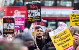 Reino Unido vai recorrer de decisão de tribunal europeu contra deportações
