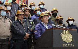 Governo boliviano potencia sector mineiro e combate actividade ilegal