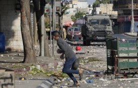 Pelo menos três mortos e 40 feridos num raide israelita em Nablus