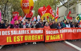 Milhares manifestam-se em França em defesa do aumento dos salários