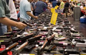 México apresenta nova queixa contra empresas nos EUA por tráfico de armas